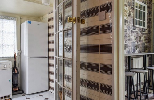 Sherwood Forest Cottage | 3 bedroom accommodation in Edwinstowe