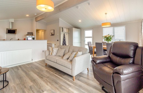 Consett Ski Chalet | 3 bedroom accommodation in Knitsley
