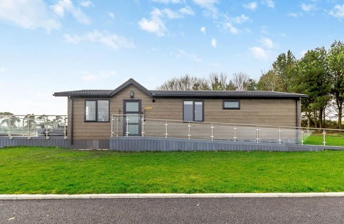 Consett Ski Chalet | 3 bedroom accommodation in Knitsley