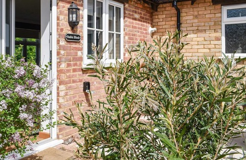 Canford Magna Cottage | 3 bedroom accommodation in Wimborne