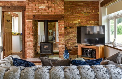 Canford Magna Cottage | 3 bedroom accommodation in Wimborne