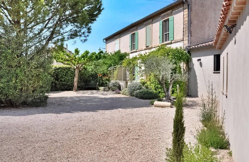 Rognonas House | 3 bedroom accommodation in Rognonas