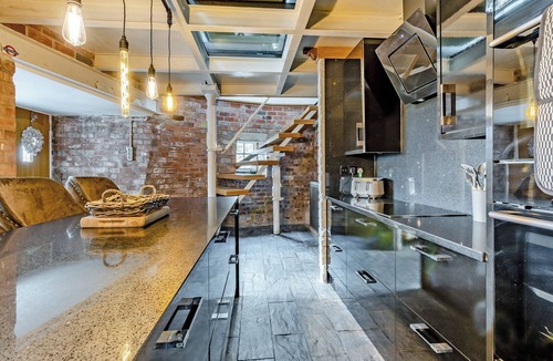 Chorlton-by-Backford Cottage | 3 bedroom accommodation in Chester