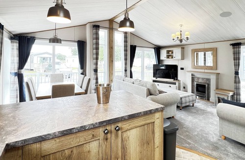 Chester Ski Chalet | 3 bedroom accommodation in Chester