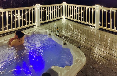 Dereham Ski Chalet | 3 bedroom accommodation in Beetley, Dereham