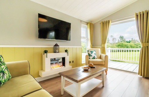 Dereham Ski Chalet | 3 bedroom accommodation in Beetley, Dereham