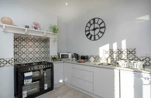 Exmouth Cottage | 3 bedroom accommodation in Exmouth