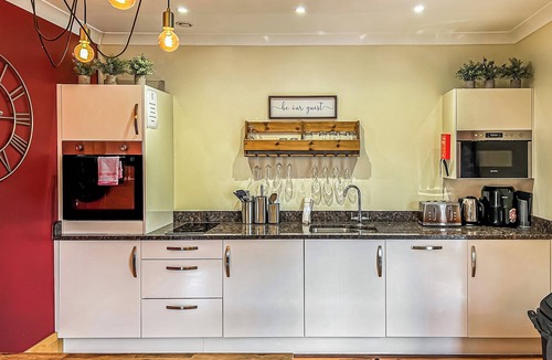 Flaxton Ski Chalet | 3 bedroom accommodation in Flaxton