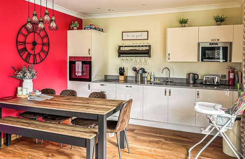 Flaxton Ski Chalet | 3 bedroom accommodation in Flaxton