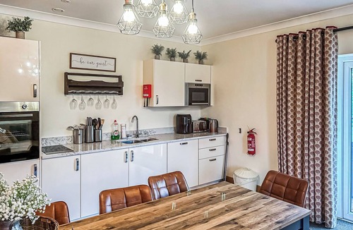 Flaxton Ski Chalet | 3 bedroom accommodation in Flaxton