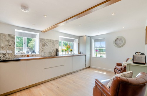 East Dereham Cottage | 3 bedroom accommodation in Longham