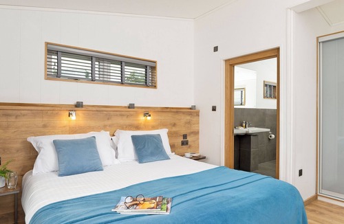 Newbury Ski Chalet | 3 bedroom accommodation in Newbury