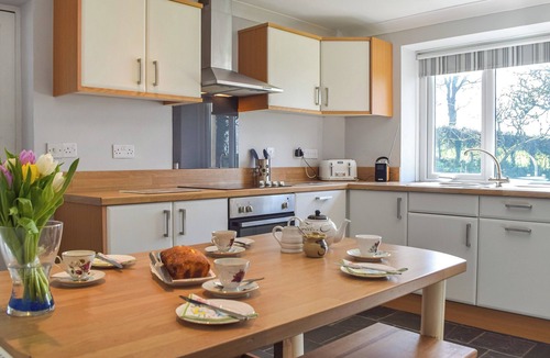 Llanybri Cottage | 3 bedroom accommodation in Pendine