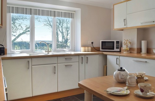 Llanybri Cottage | 3 bedroom accommodation in Pendine