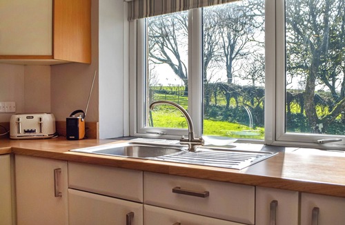 Llanybri Cottage | 3 bedroom accommodation in Pendine