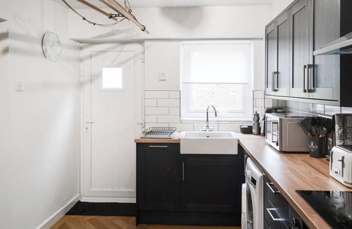 Allendale Cottage | 3 bedroom accommodation in Catton