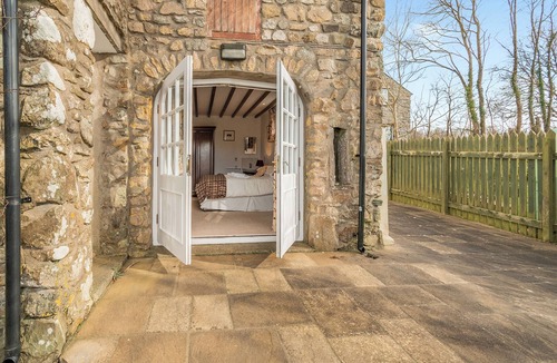 St Brides Cottage | 3 bedroom accommodation in Cerbid