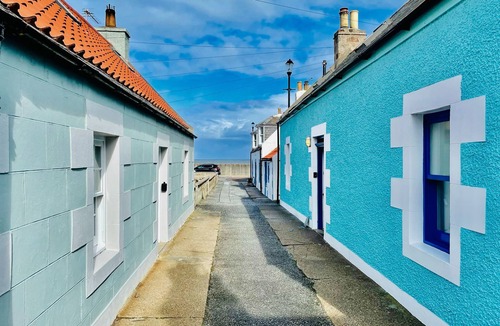 Cullen Cottage | 3 bedroom accommodation in Cullen