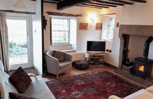Helton Cottage | 3 bedroom accommodation in Helton