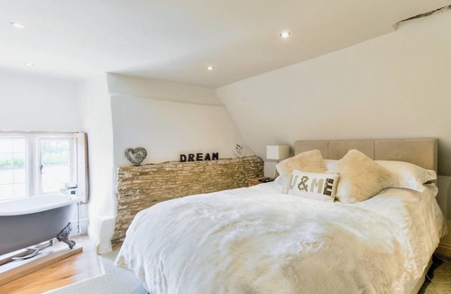 Longdon Cottage | 3 bedroom accommodation in Wing, near Oakham