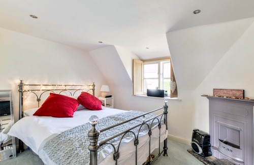 Longdon Cottage | 3 bedroom accommodation in Wing, near Oakham