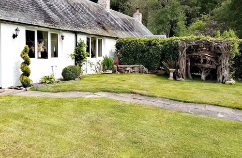Perth Cottage | 3 bedroom accommodation in Perth