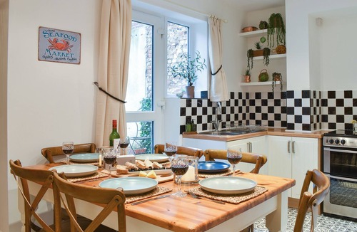 West Cliff Cottage | 3 bedroom accommodation in Whitby