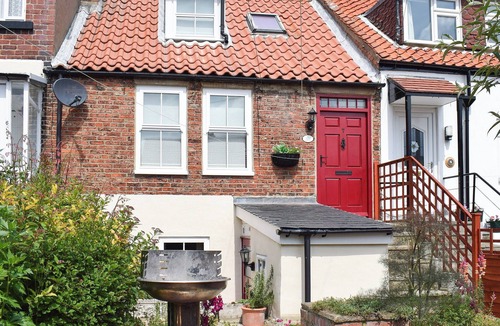West Cliff Cottage | 3 bedroom accommodation in Whitby