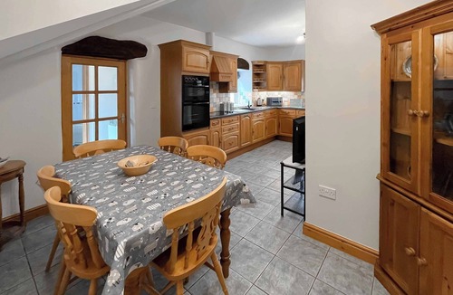 Llanuwchllyn Cottage | 3 bedroom accommodation in Llanuwchlyn, near Bala
