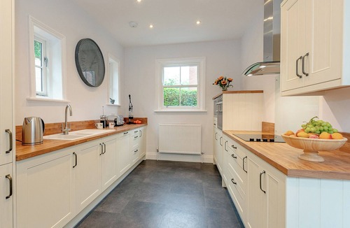 Muston Cottage | 3 bedroom accommodation in Filey
