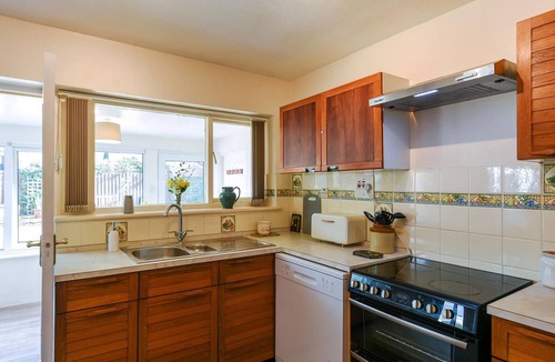 Bryn-crug Cottage | 3 bedroom accommodation in Tywn