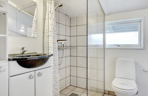 Skygge House | 3 bedroom accommodation in Give