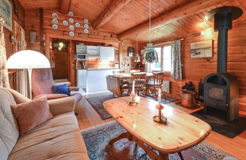 Mern House | 3 bedroom accommodation in Mern