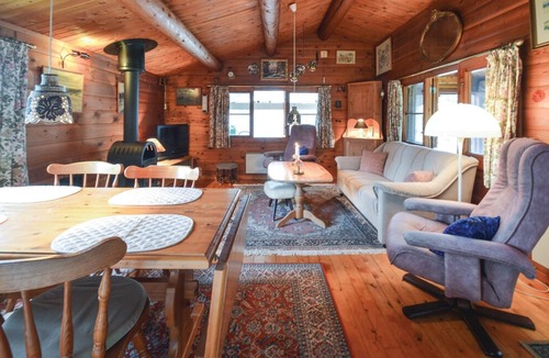 Mern House | 3 bedroom accommodation in Mern