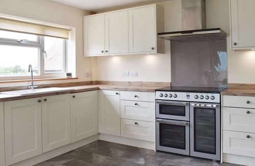 Ely Cottage | 3 bedroom accommodation in Ely
