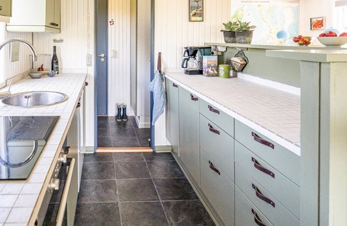Flovt Strand House | 3 bedroom amazing home in Haderslev