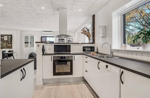 Egense House | 3 bedroom amazing home in Storvorde