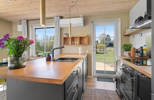 Øer Strand House | 3 bedroom amazing home in Ebeltoft