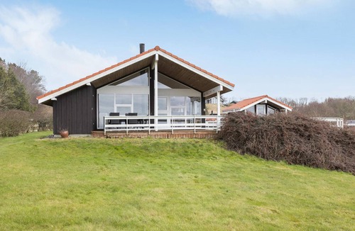 Lihme House | 3 bedroom amazing home in Spøttrup