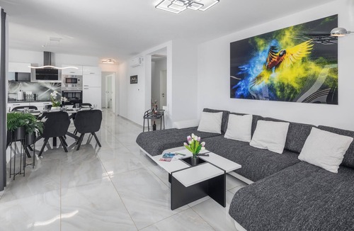 Musalez House | 3 bedroom amazing home in Musales