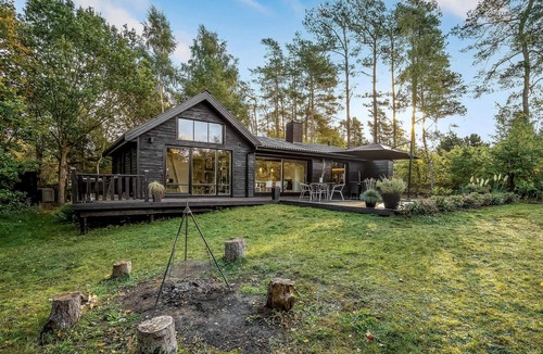Skødshoved Strand House | 3 bedroom amazing home in Knebel