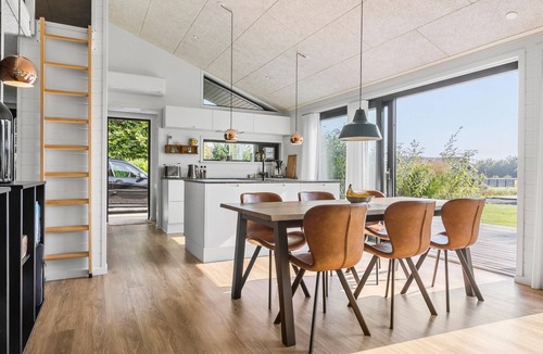 Mommark Strand House | 3 bedroom amazing home in Sydals