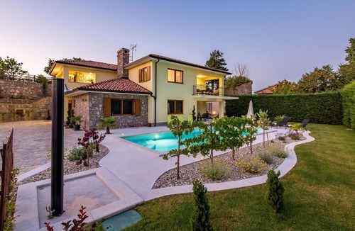Mucici House | 3 bedroom amazing home in Mucici