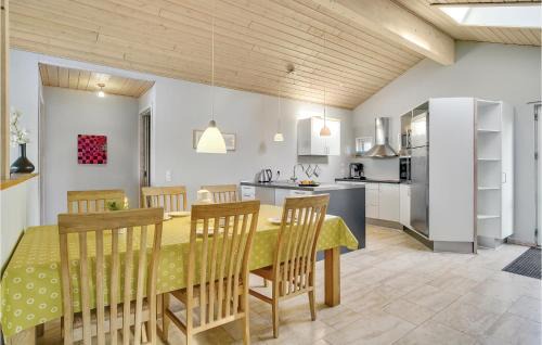 Knubbeløkke House | 3 Bedroom Amazing Home In Nakskov