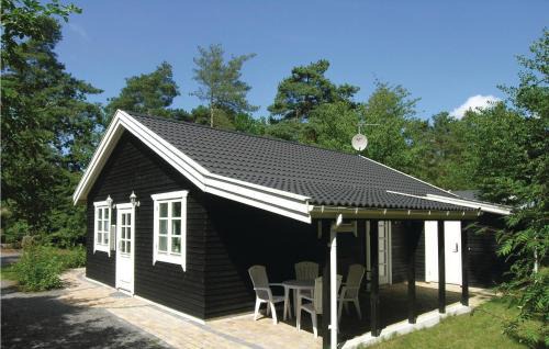 Ronne House | 3 Bedroom Amazing Home In Rønne