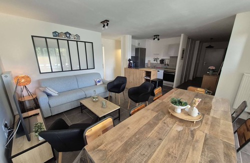 Stella-Plage Apartment | 3-bedroom apartment in Stella-plage with parking and pets allowed