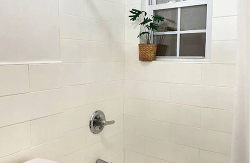 South Side Apartment | 3-bedroom apartment