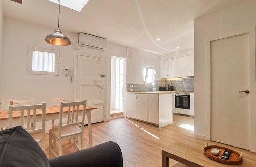 El Raval Apartment | 3 bedroom apartment, completely renovated and ready to move in.