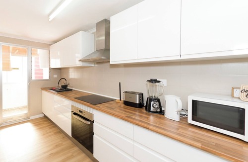 Benicassim Apartment | 3-bedroom apartment in fabulous Benicàssim with AC/HEATER