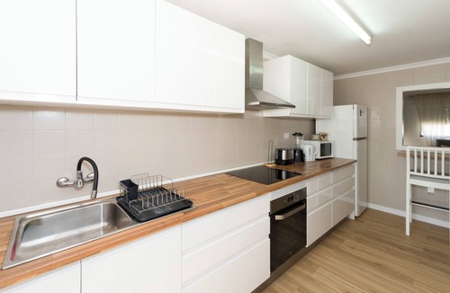 Benicassim Apartment | 3-bedroom apartment in fabulous Benicàssim with AC/HEATER